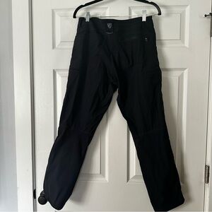 Kuhl Black Cargo Pants with Elastic‎ Detail
